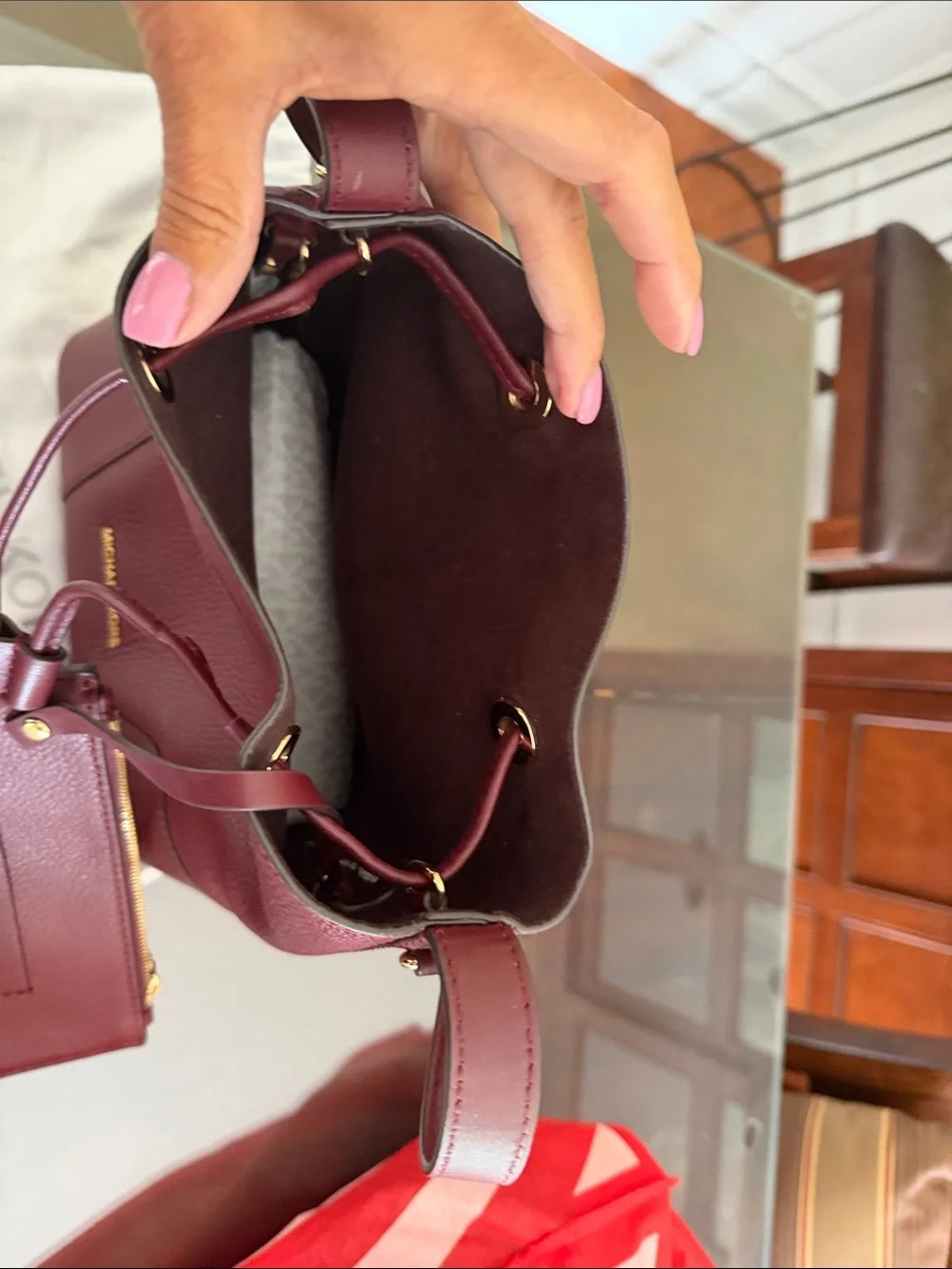Michael Kors Pebble Leather Drawstring Bucket Bag – Burgundy Wine